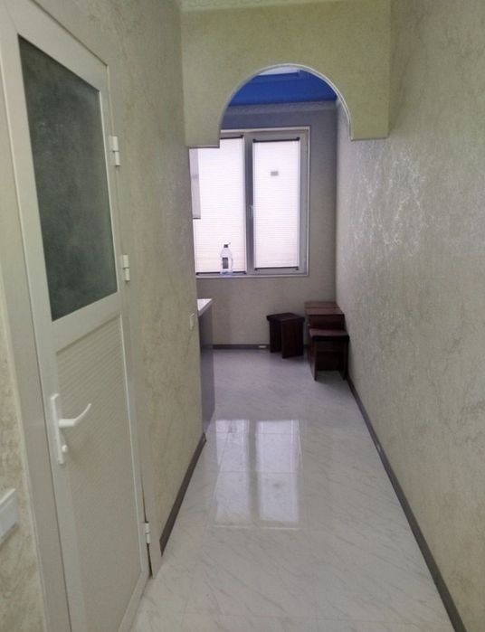 Texnologicheski tomonda 2 xonali uy sotiladi