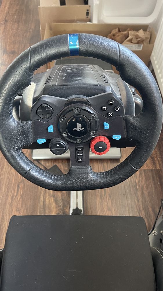 Playseat + logitech g29 simulator