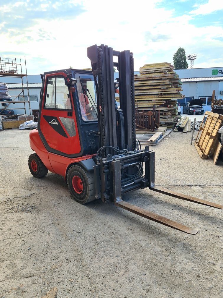 Stivuitor Linde pe gaz h30