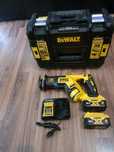Fierăstrău sabie Dewalt DCS 367