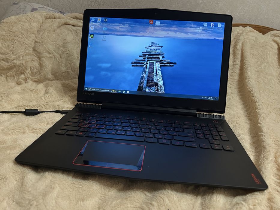 Продам ноутбук Lenovo Y520