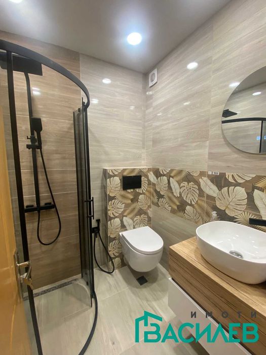 Дава се под наем Тристаен апартамент в София, Център - 86 кв.м за 816 € - Снимка #11