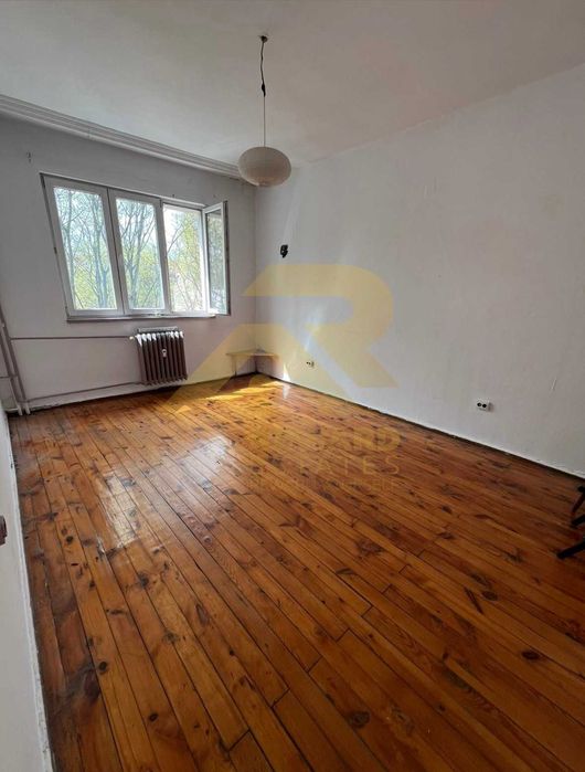 Продава се Тристаен апартамент в София, Медицинска академия - 72 кв.м за 3778 €/кв.м - Снимка #3