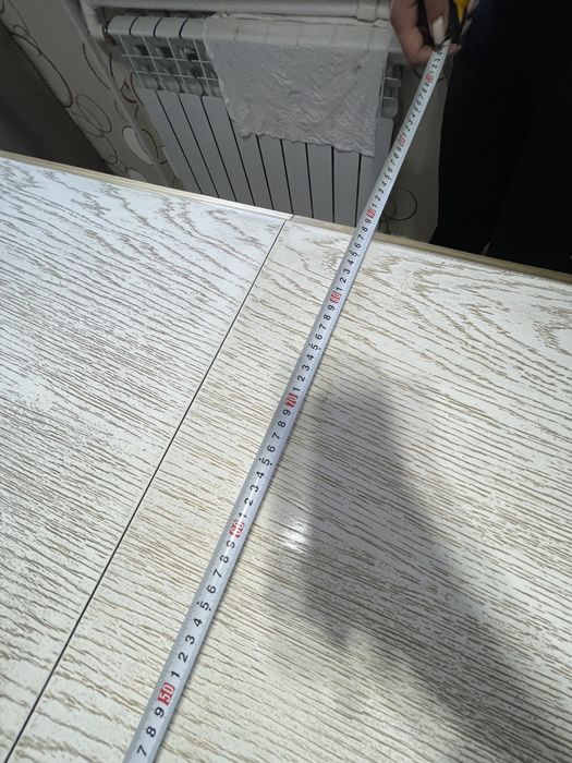 Продается стол со стульями