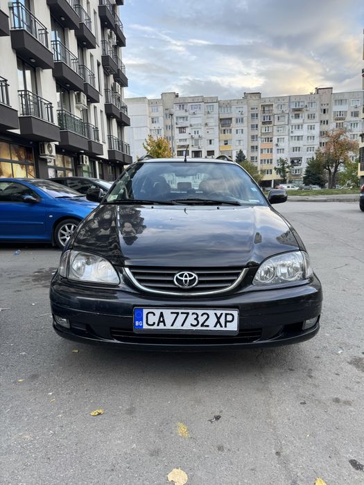 Toyota Avensis 2.0 TDI - Запазен автомобил