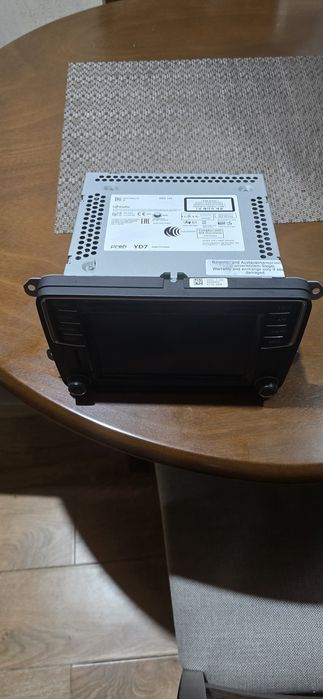 Vând navigație mare vw