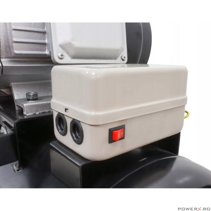 Compresor 150 litri, 2 pistoane pe ulei, motor electric 5.5 Cp,