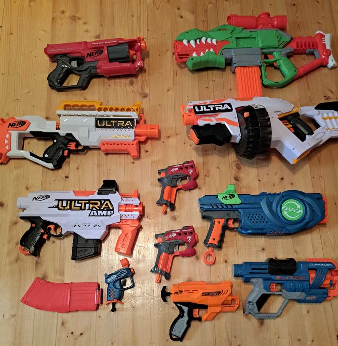 NERF / Нърф пистолети - разни