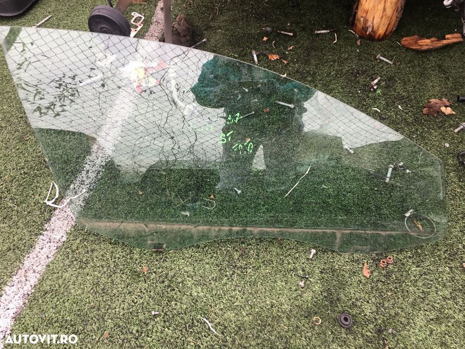 Geam Usa / Portiera Dreapta Fata VW Passat B7 2010 - 2015