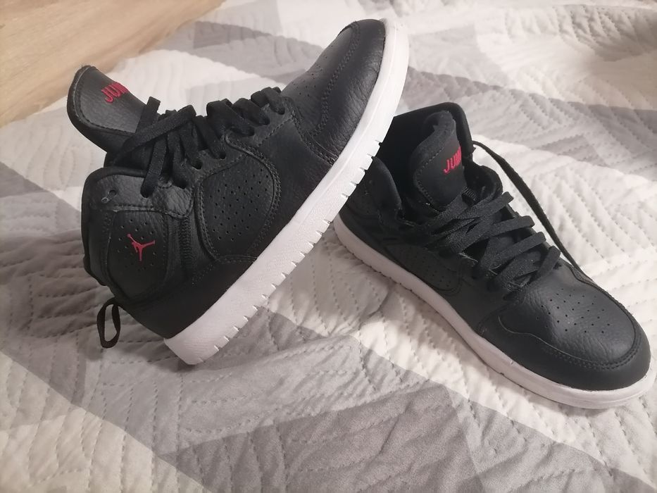 Детски кецове /маратонки Jordan 35