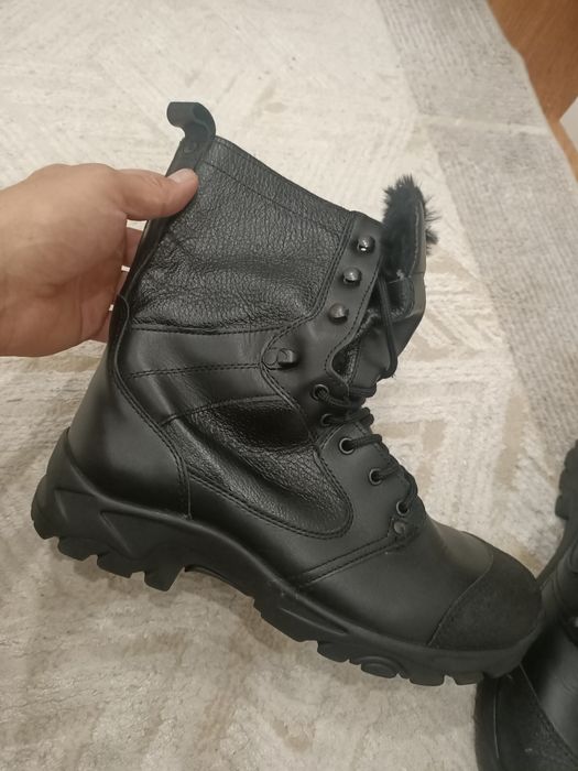 Продам зимний берцы