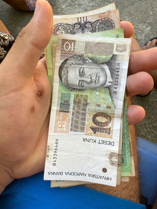 vând bancnote pentru colecționari