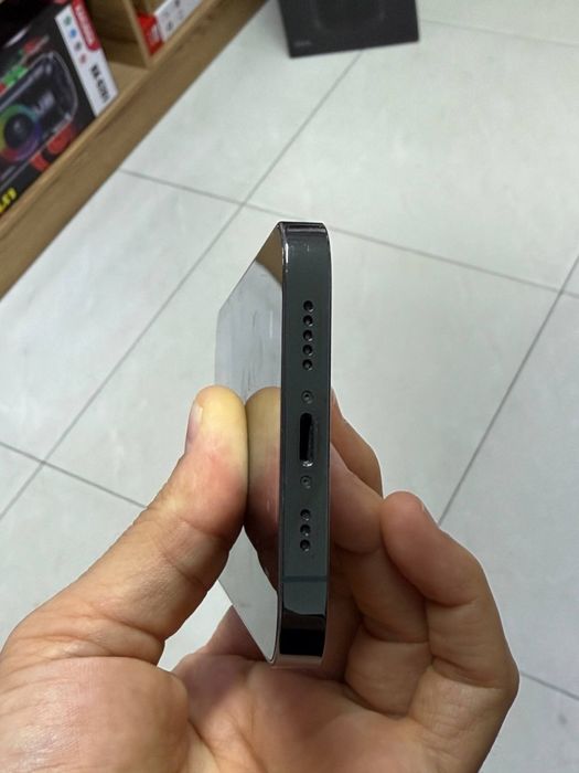 Iphone 13 pro Green