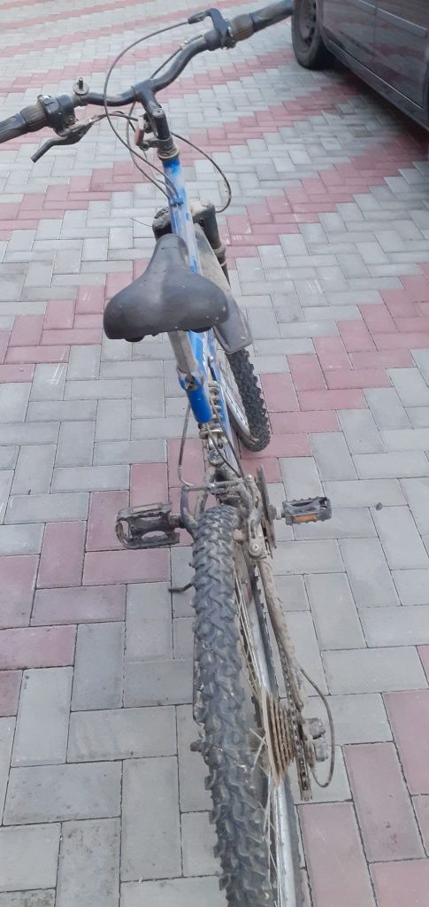 Vând bicicleta MTB