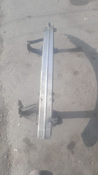 Усилитель бампера