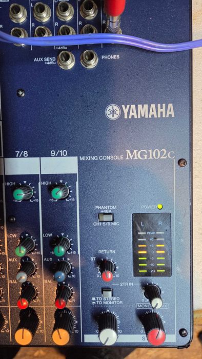 YAMAHA MG102c mixing console, mixer audio