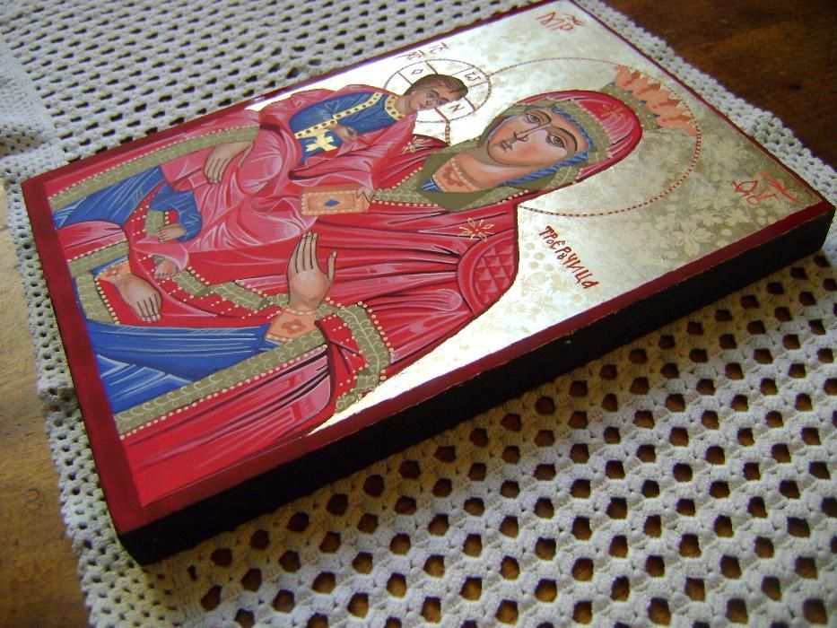 Икона Св. Богородица Троеручица