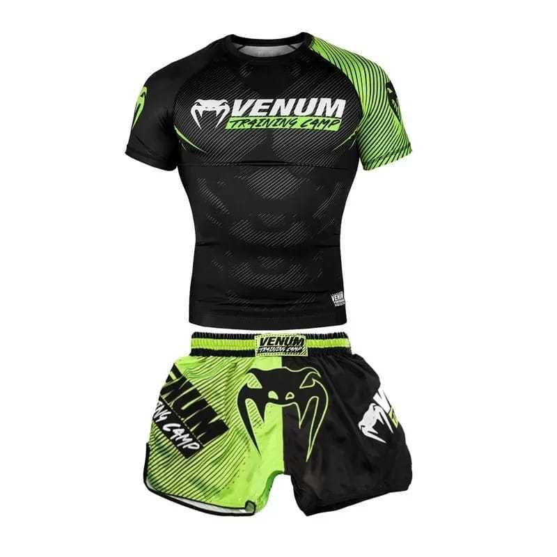 Set Venum, pantalonii si tricou sport.