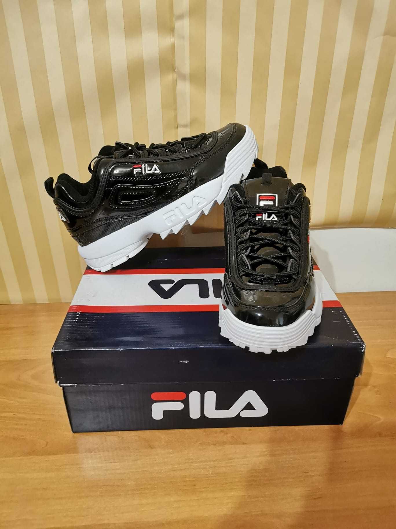 Adidasi Fila Disruptor V low W Cr, Black