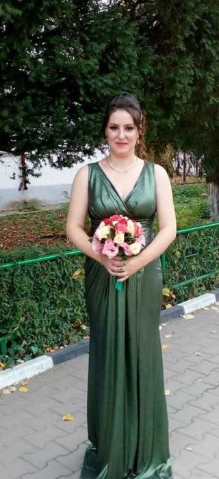 Rochie elegantă pentru evenimente