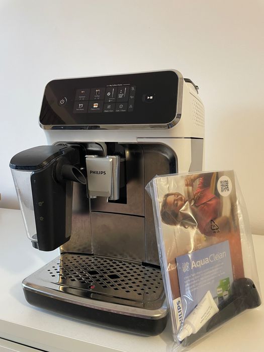 Philips Seria 2300
EP2333/40 cu sistem LatteGO - GARANȚIE  2027‼️