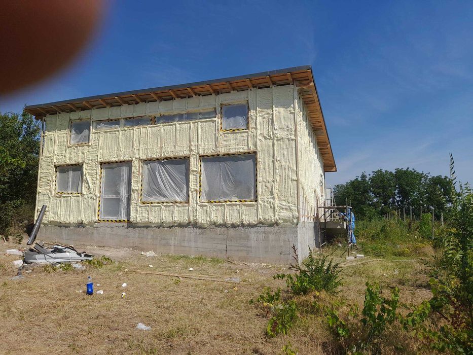 izolatie spuma poliuretanica izolatie casa izolatie mansarda hala pod