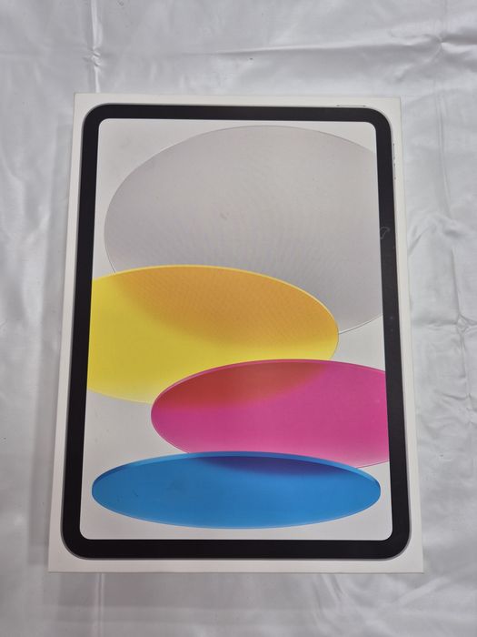 IPad 14,128 GB, сив