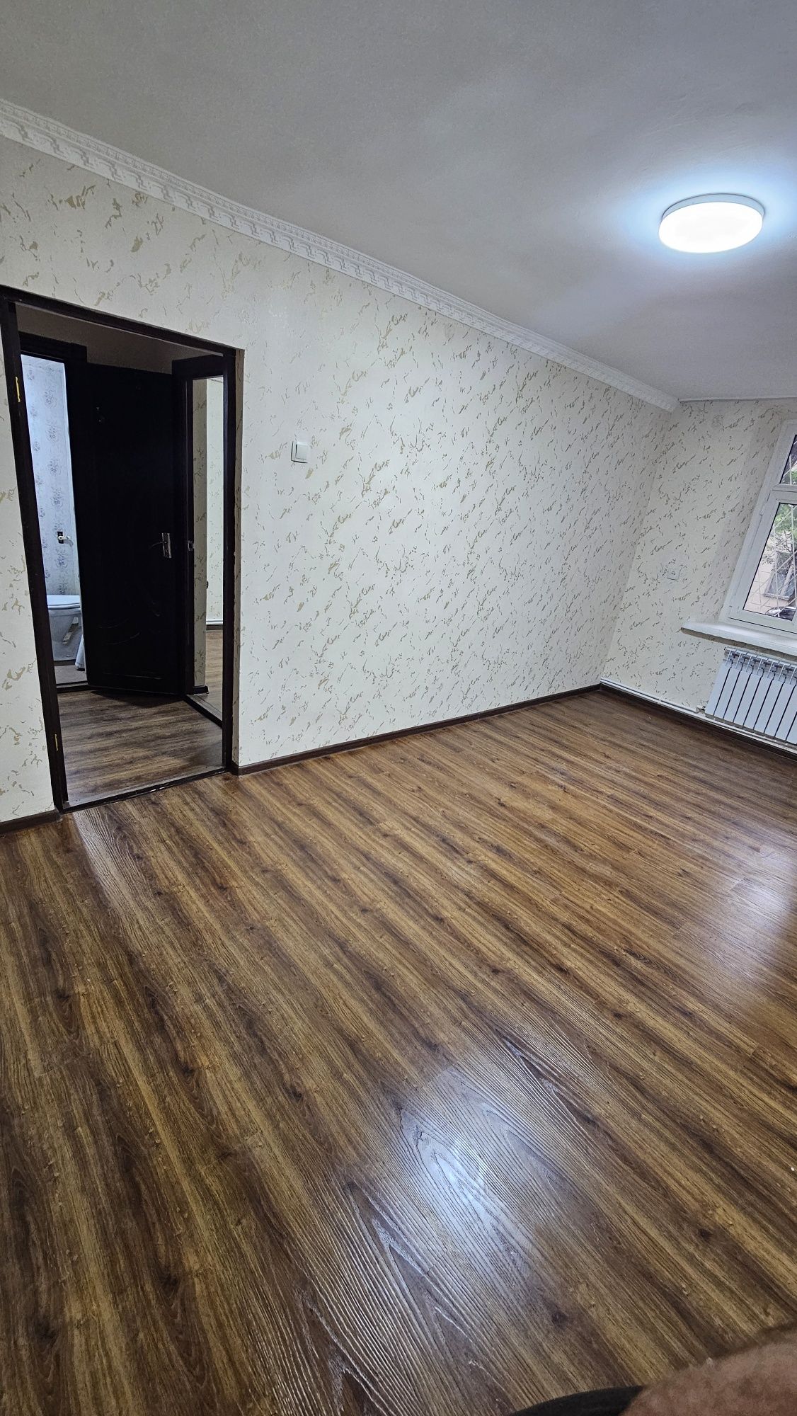 Продаю в Чирчике свою 1 комн.квартиру