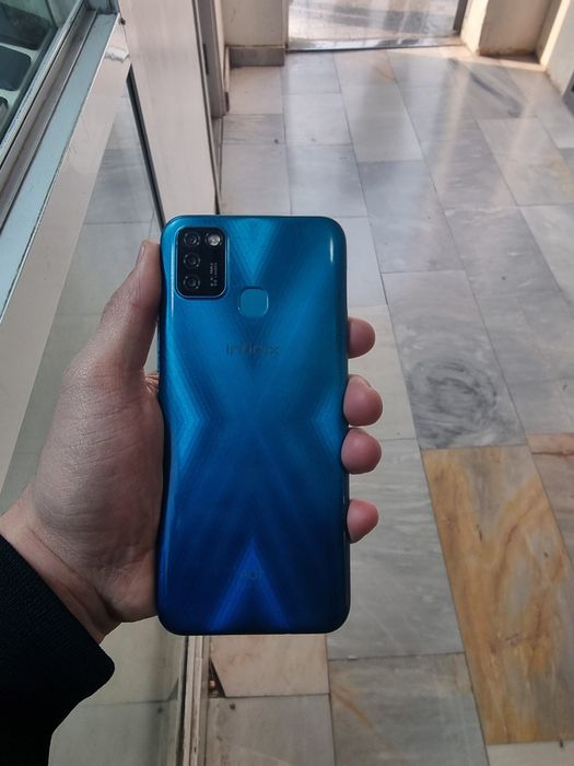 Infinix hot sotiladi