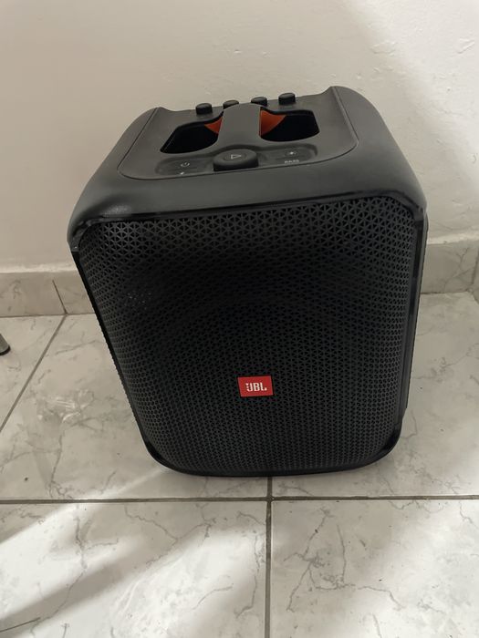 Boxă JBL portabila