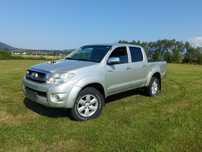 Hilux 180.000 km...manuala