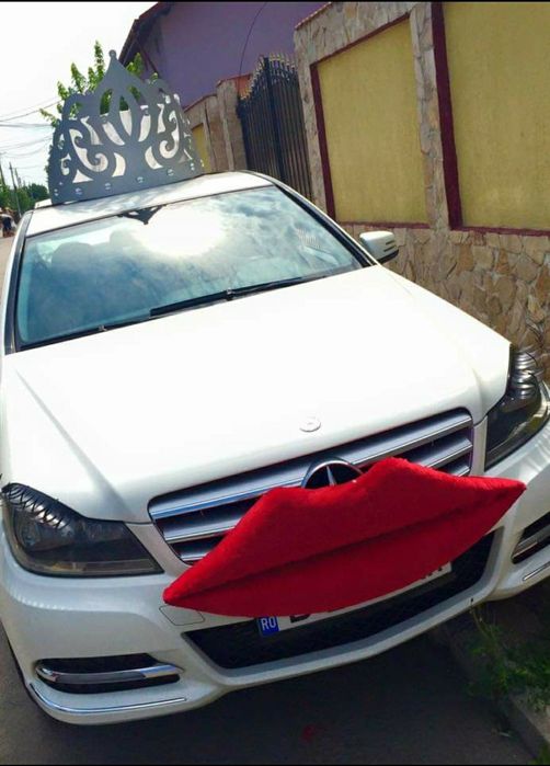 Vand decoratiuni gigant masini nunta