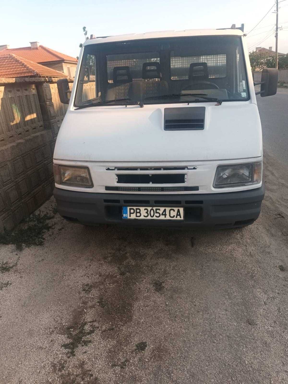 Продавам Iveco 3512 daily