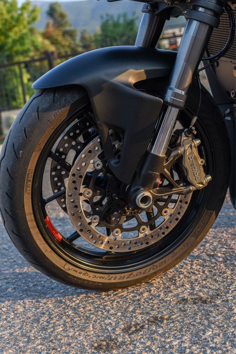 Ducati streetfighter v2 stormgreen  2023