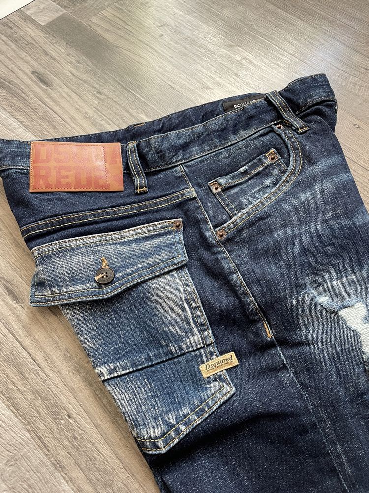 Дънки DSQUARED Skater Tapered fit