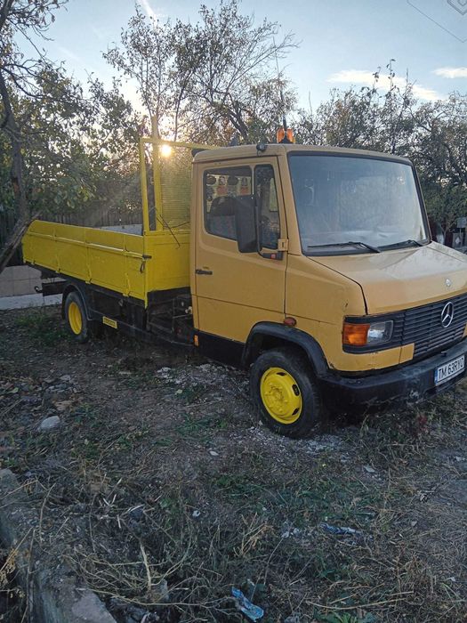 Vând Mercedes vario basculabil