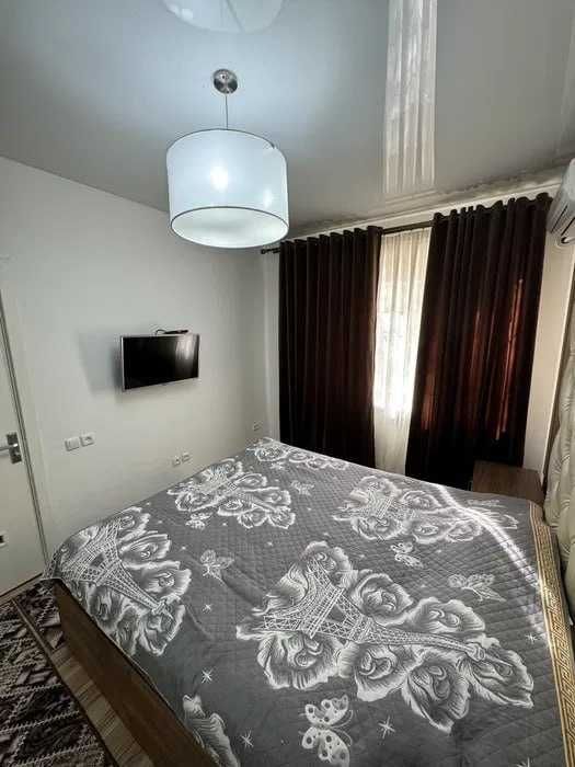 Сдаётся 2- комнатная квартира на Яшнабадском 827*