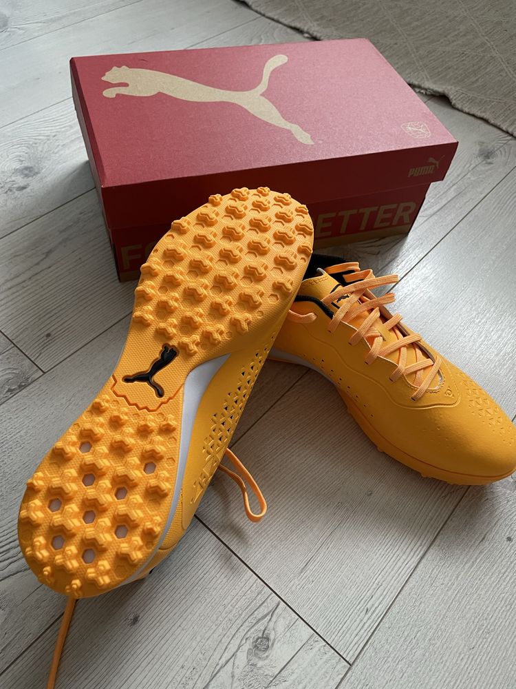 Оригинални футболни стоножки Puma King Match TT 43 номер