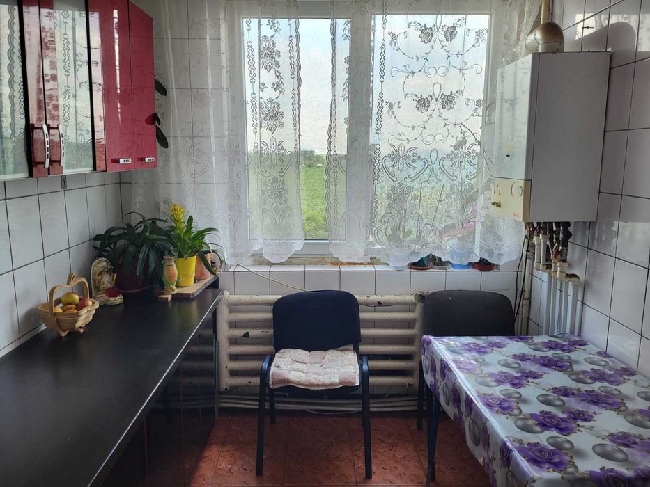 Apartament semidecomandat
