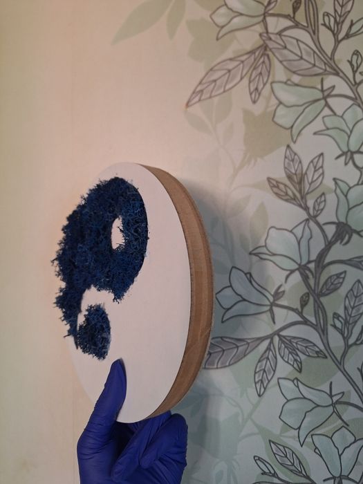 Ин и Ян кълбо със скандинавски мъх