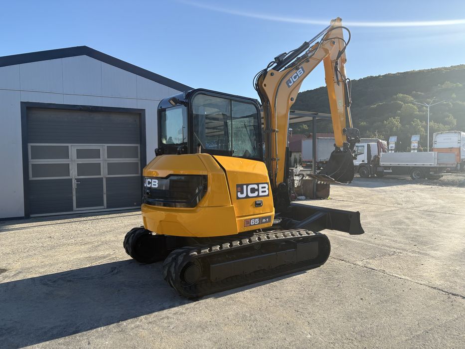 Excavator JCB 65 Z 6500 kg senile cauciuc 2016