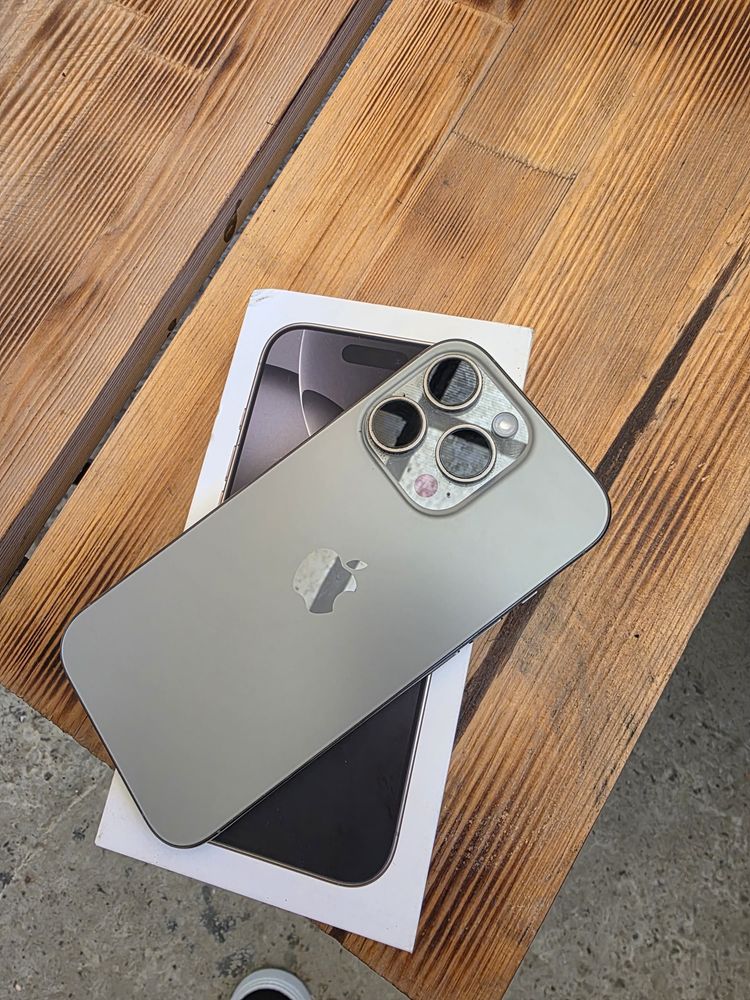 IPhone 16 PRO 256GB/100% akb