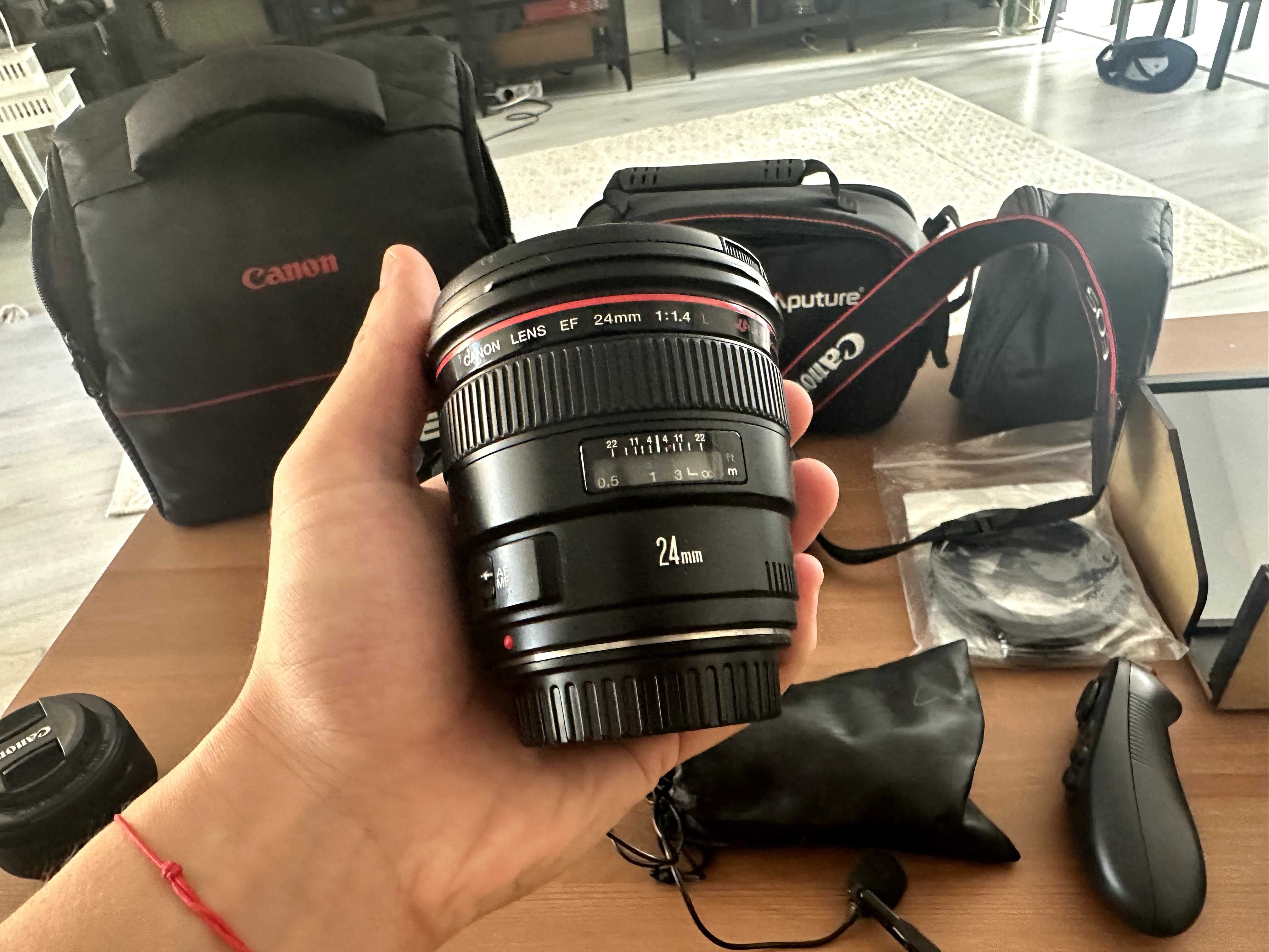Camera Foto Canon 250D + Obiectiv si Accesorii