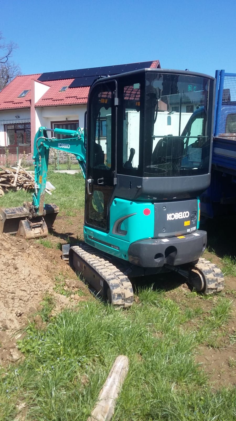 Miniexcavator Kobelco 2 t Jcb 3t