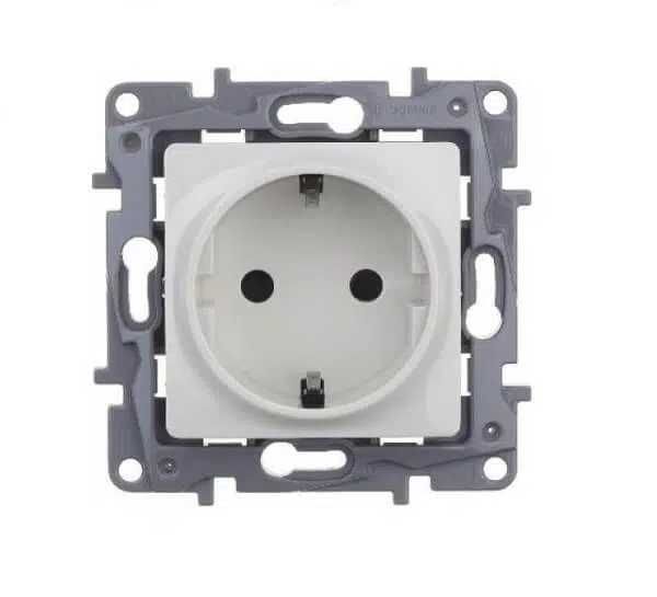 Контакт Legrand Niloe 10A