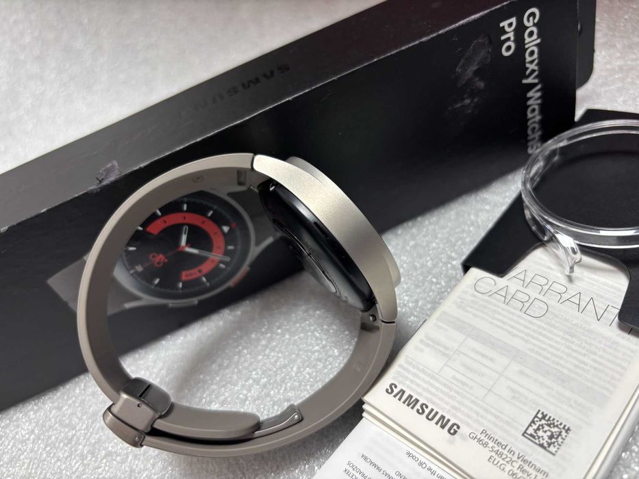 КАТО НОВ! Смарт часовник Samsung Galaxy Watch5 Pro 45mm Gray Titanium