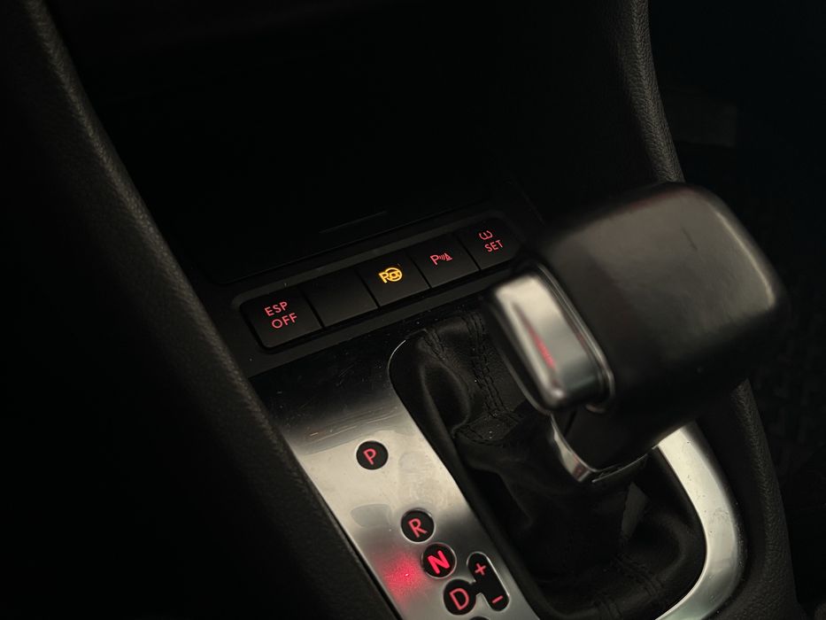 Volkswagen Golf 6 Automată • Revizii Complete • Stare Impecabilă