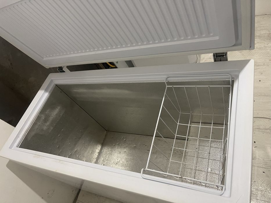 Продам морозилник Бириюса