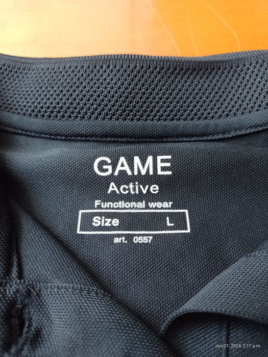 Vînd tricou nou cu eticheta