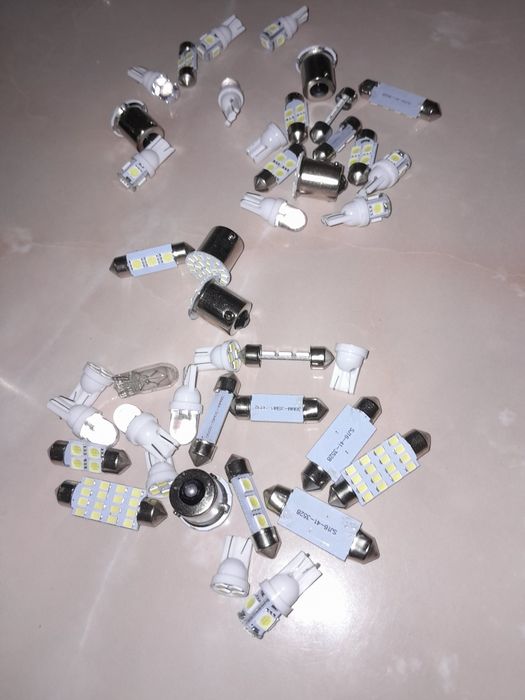 Becuri led h4, plafoniera, poziție, număr